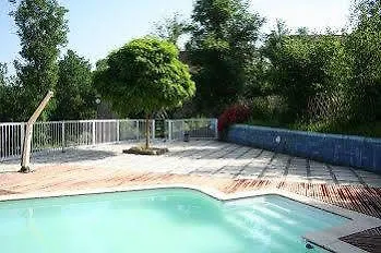 Restaurant Le Murier De Viels - Grand Figeac ホテル